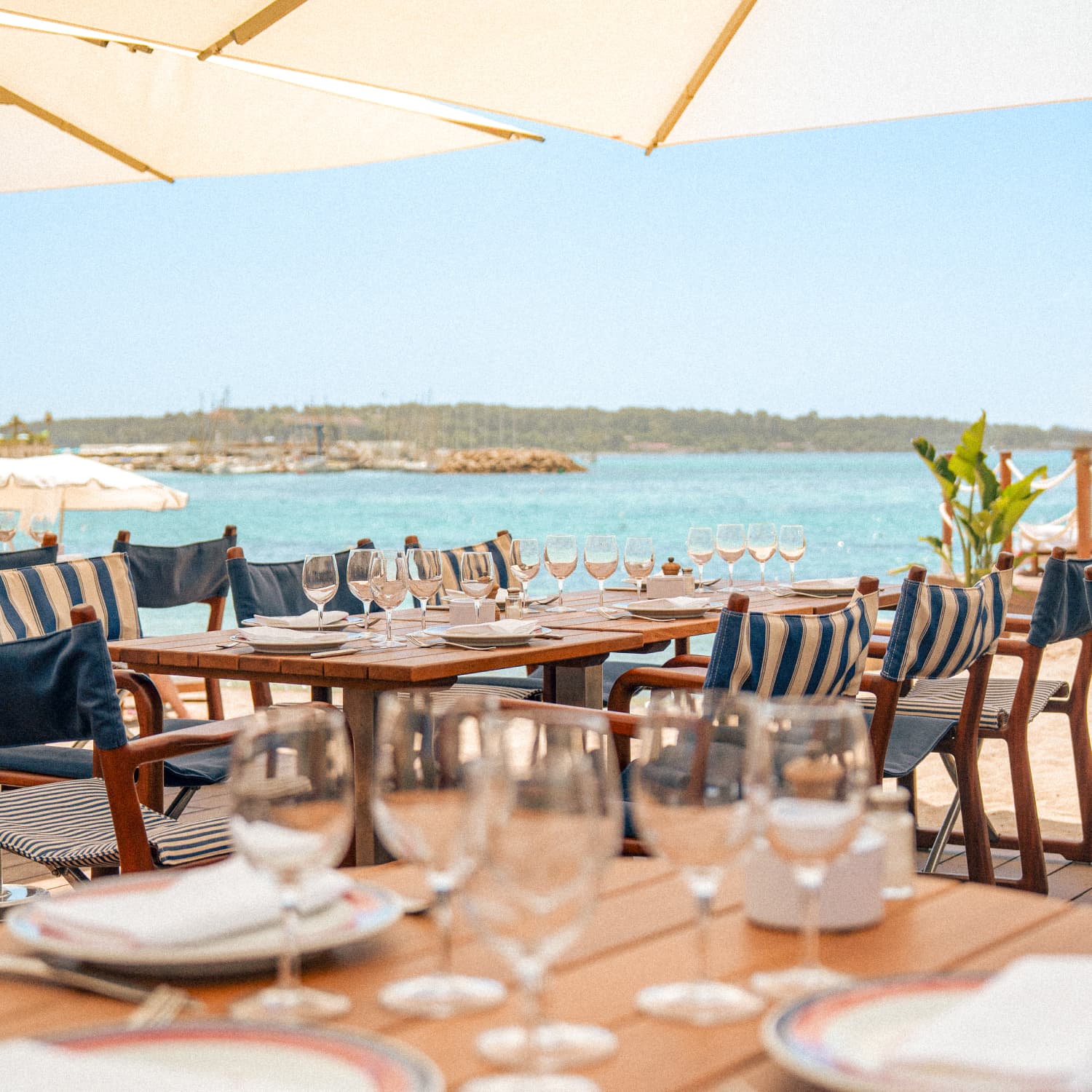 Terrasse vue mer chez TETOU